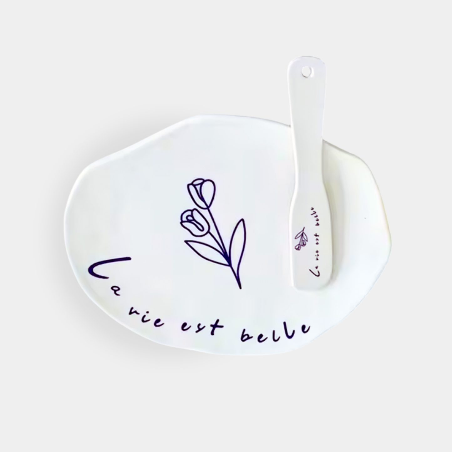 The La Vie Est Belle Tulip Bread Plate and Knife Set